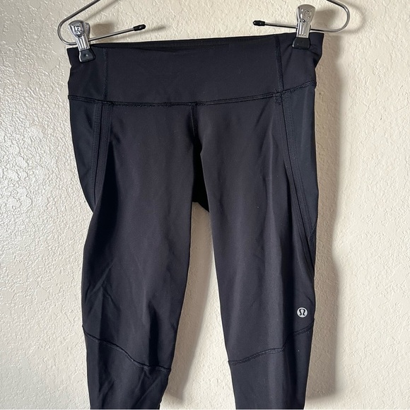 Lululemon Run Pace Crop black leggings size 4 - Picture 7 of 13
